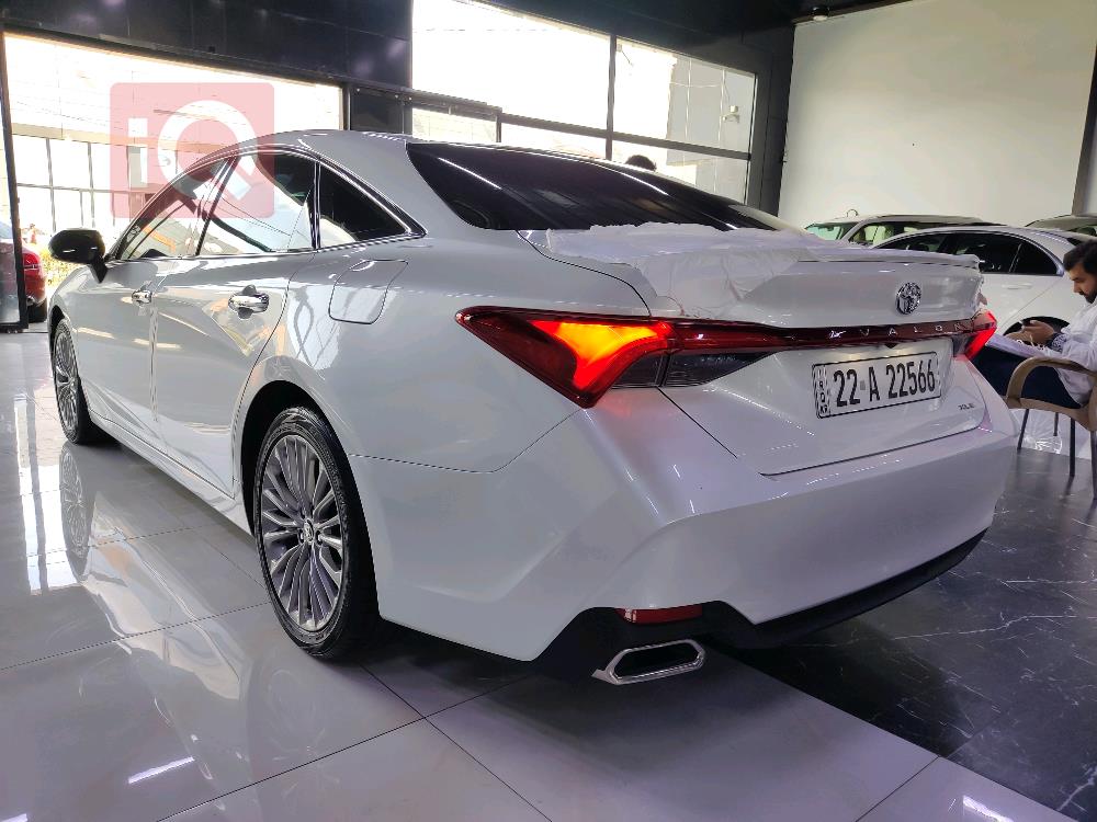 Toyota Avalon